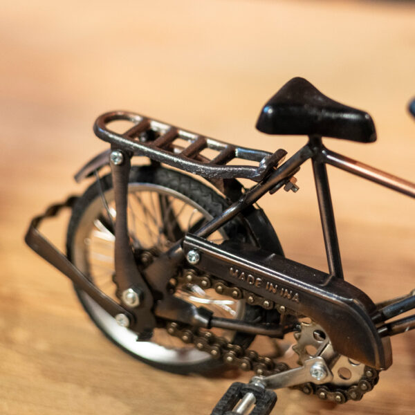bytová dekorácia kovový bicykel